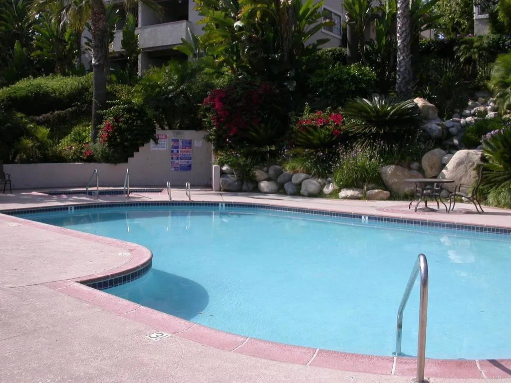 https://cdn.realtyfeed.com/cdn/127/306718344/6642ba7886a8f30d233bb49e4f5b5172.webp