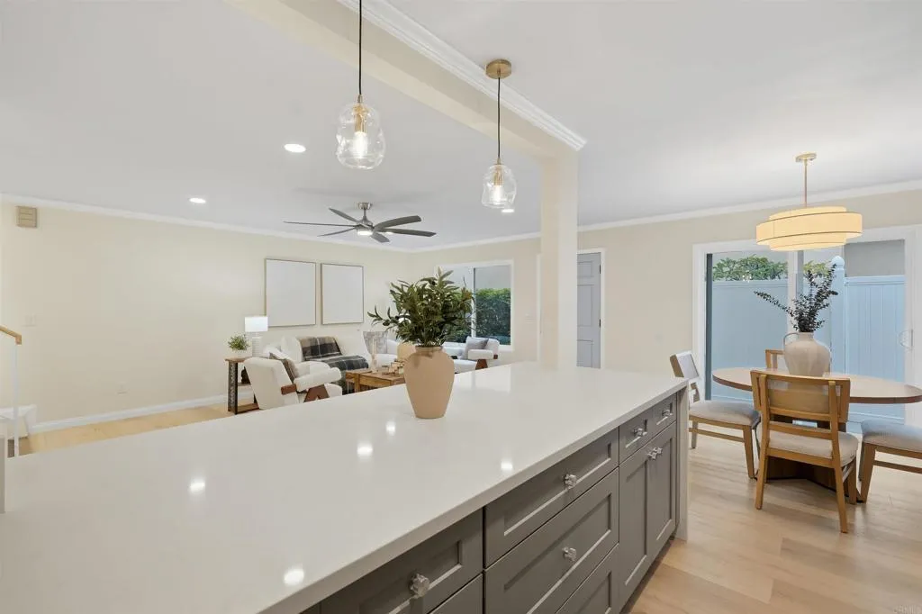 https://cdn.realtyfeed.com/cdn/127/306718352/03ab3376712ce32934859450418df675.webp