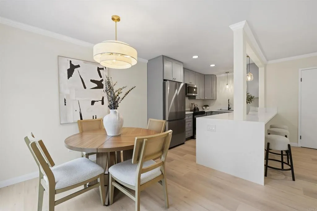 https://cdn.realtyfeed.com/cdn/127/306718352/e85b79b8032326eca3a95ac15fe8b9cd.webp