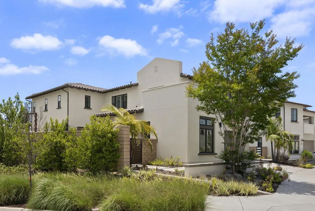 https://cdn.realtyfeed.com/cdn/127/306718375/10389de93c08607d682be0e068220e91.webp