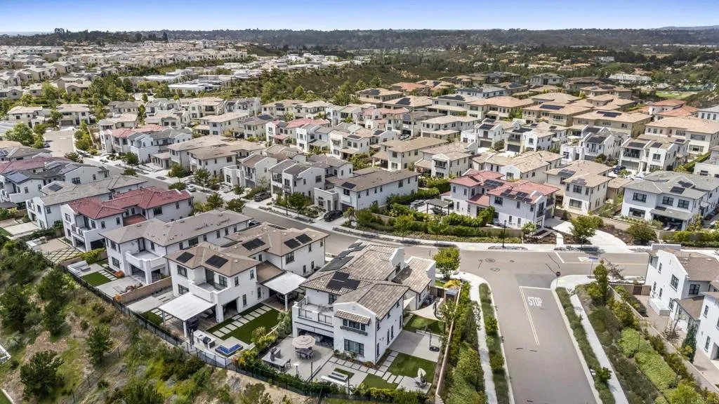 https://cdn.realtyfeed.com/cdn/127/306718375/15aea772635b6fe237660ed2c0bf04ee.webp