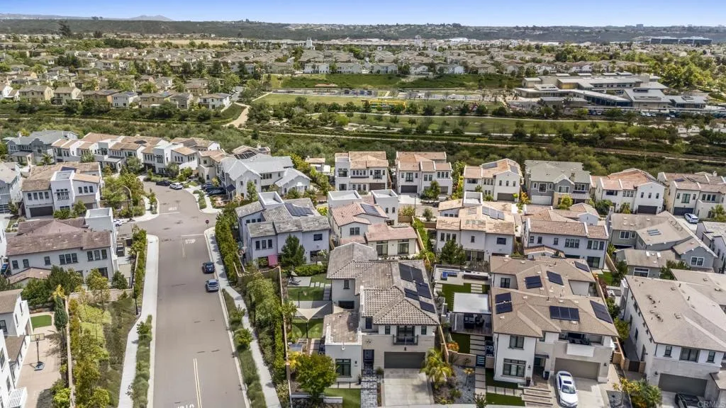 https://cdn.realtyfeed.com/cdn/127/306718375/24bab8f1af93297f4768110c3e23b00c.webp