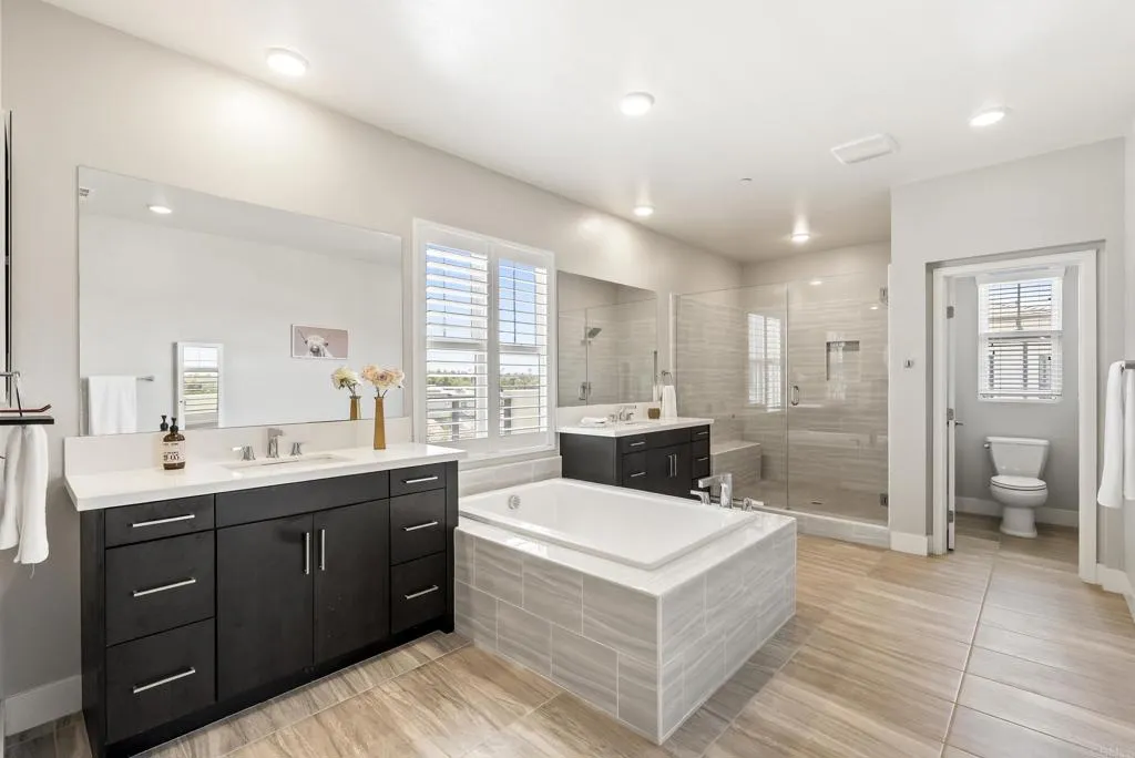 https://cdn.realtyfeed.com/cdn/127/306718375/486ba1afe801d6e78af12099ee140151.webp