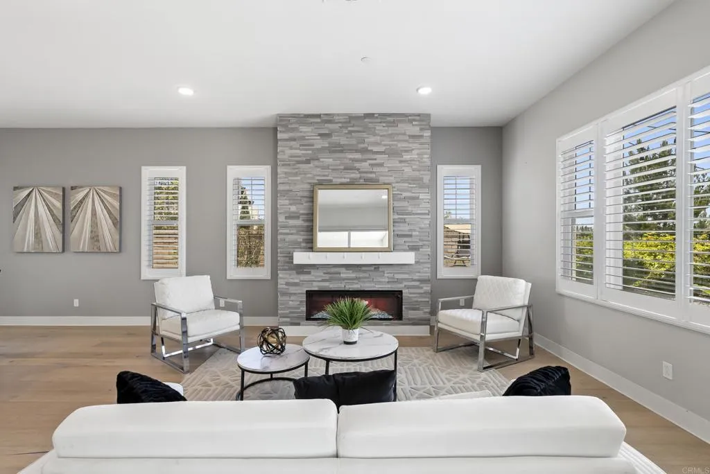 https://cdn.realtyfeed.com/cdn/127/306718375/520eba43cd8a2a678c8ef7277b7f477f.webp