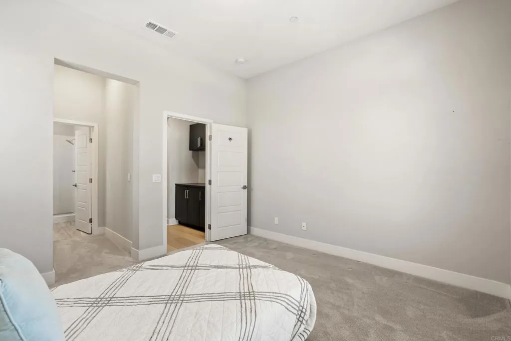 https://cdn.realtyfeed.com/cdn/127/306718375/c377206d7fac23b9bb3977259ffa6c85.webp