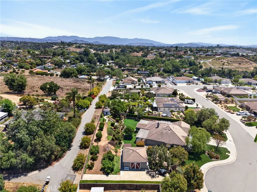 https://cdn.realtyfeed.com/cdn/127/306718408/1c94302048036fc00e506ccc02e330e6.webp