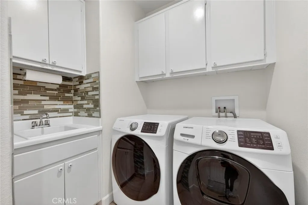 https://cdn.realtyfeed.com/cdn/127/306718408/2b709a9e4838604d1bbebe774b658867.webp