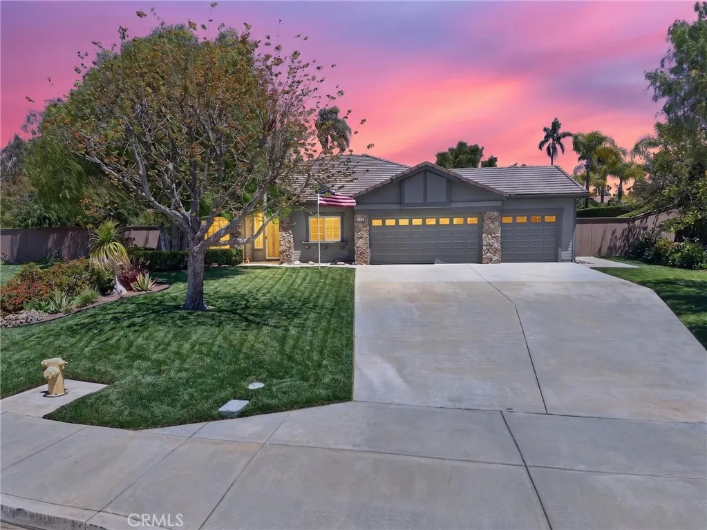 https://cdn.realtyfeed.com/cdn/127/306718408/3425a2a8c231a43792a98a0f7b40ce19.webp