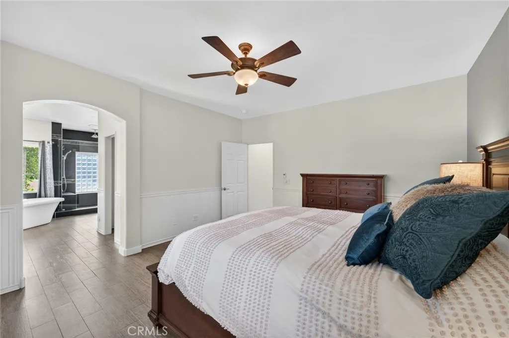 https://cdn.realtyfeed.com/cdn/127/306718408/454901738aa80fc40b79c6c532918ce1.webp