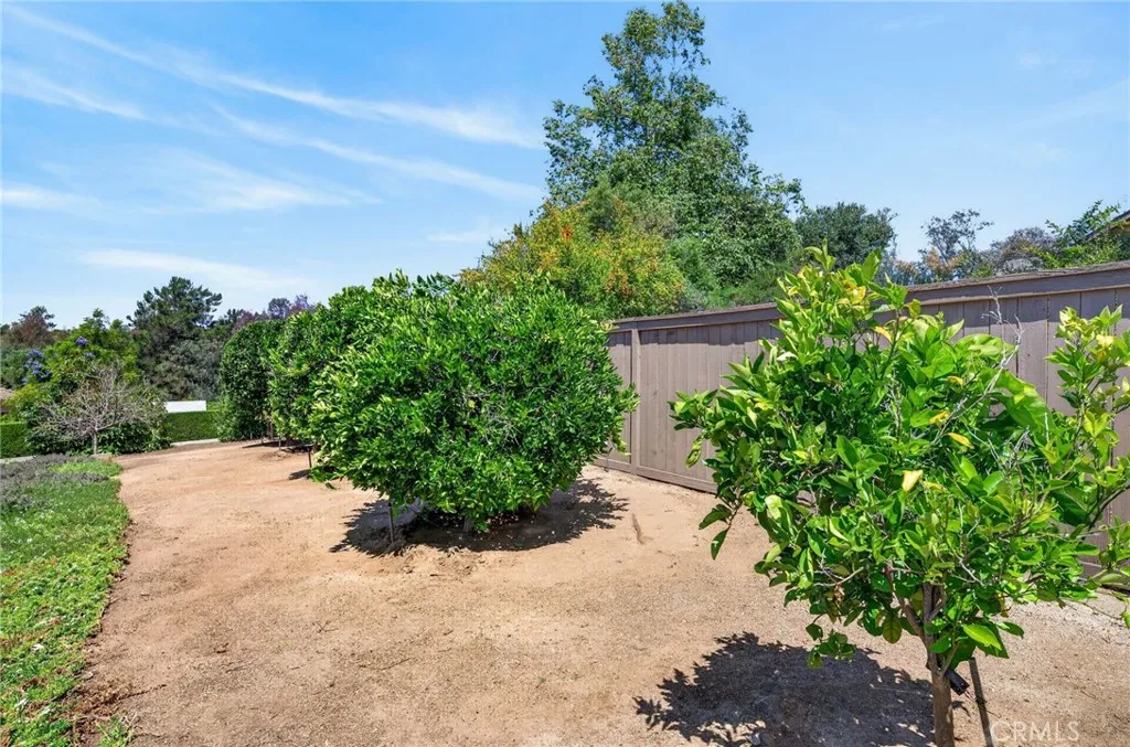 https://cdn.realtyfeed.com/cdn/127/306718408/8aeb695c10c188ba2348b070b047ef58.webp