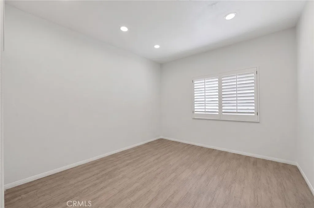 https://cdn.realtyfeed.com/cdn/127/306718408/c19d8b0f33d48170bd3d81ac4d2304aa.webp