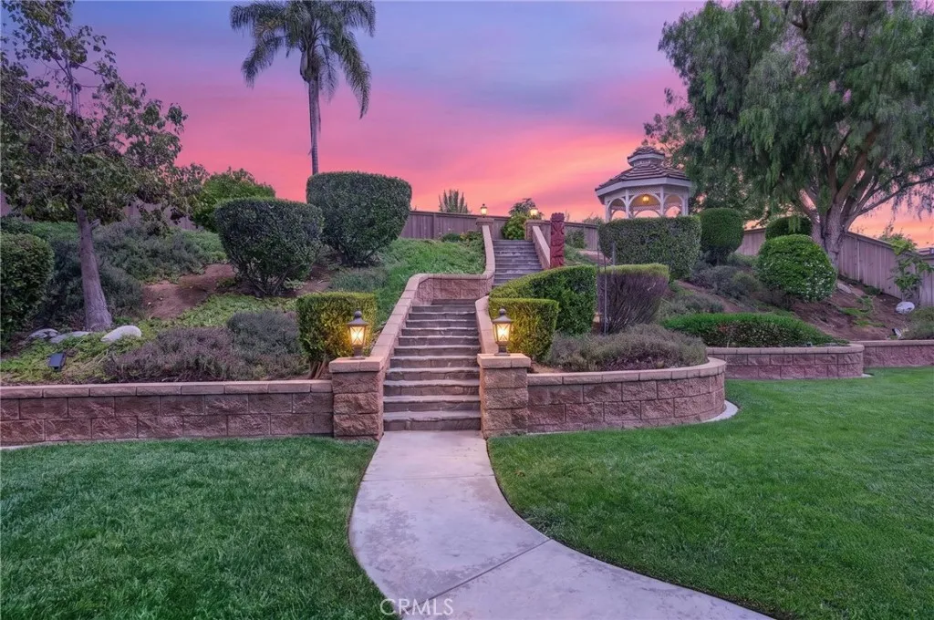 https://cdn.realtyfeed.com/cdn/127/306718408/c4c91d4c20d1d80f2a0c5127381c4ee8.webp