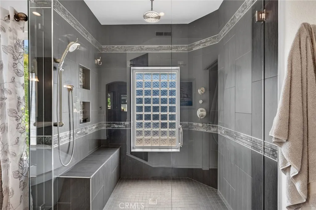 https://cdn.realtyfeed.com/cdn/127/306718408/c7026df3cf79cd0184e5868b1c9c90f9.webp