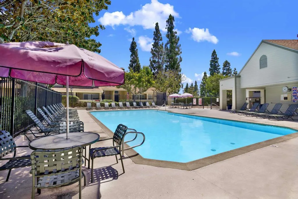 https://cdn.realtyfeed.com/cdn/127/306718433/63ad3398afde4c34a1d569502271abe0.webp