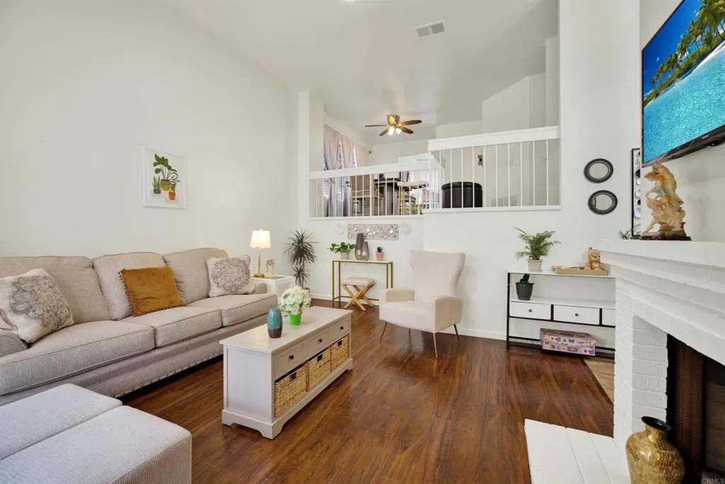 https://cdn.realtyfeed.com/cdn/127/306718433/fe1d093a19e06c49483cd7f58b4bf131.webp