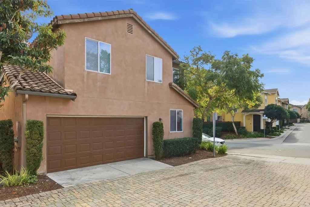 https://cdn.realtyfeed.com/cdn/127/306718485/5edaea1ee258faefb1c8a17885aec06a.webp