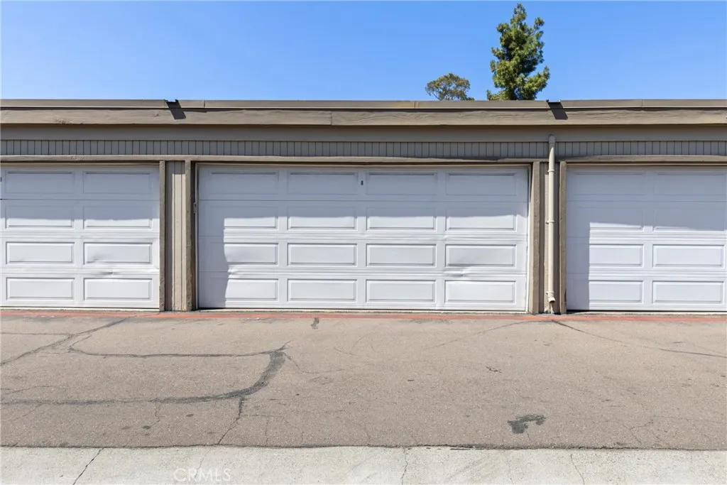 Photo #20: OC26104067 Listing: Photo #20