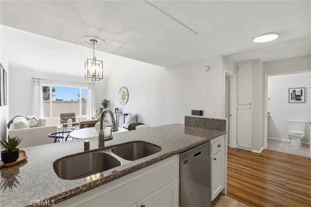 Photo #10: OC26104067 Listing: Photo #10