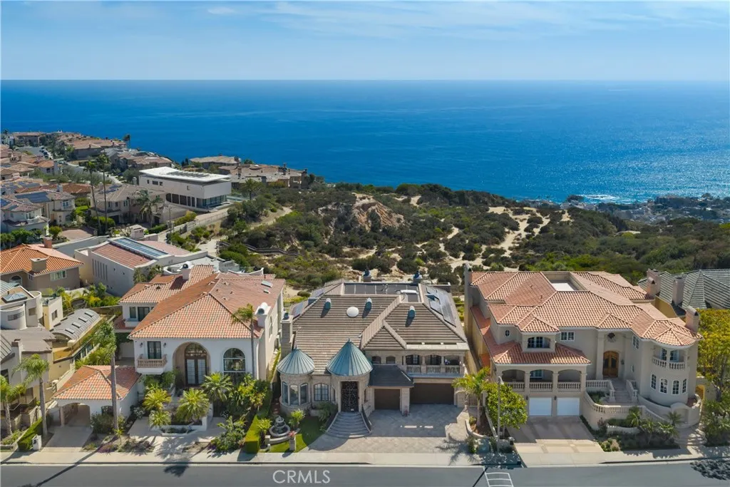 listing main picture