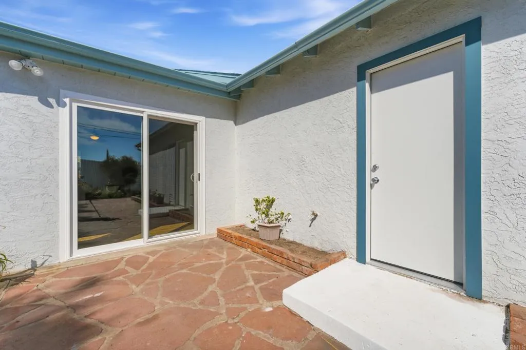 https://cdn.realtyfeed.com/cdn/127/306718530/0c4a934cf7e67b4b5d46dfcecb0a79ec.webp