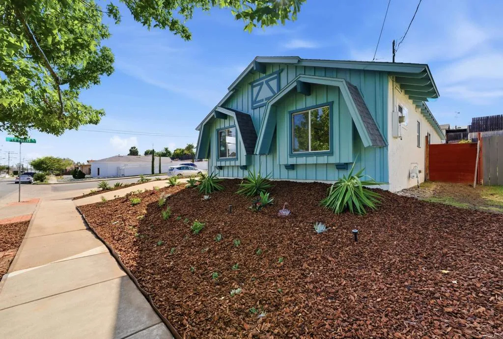 https://cdn.realtyfeed.com/cdn/127/306718530/edcd6c4ca840d83e7c3323ea0b40fb19.webp