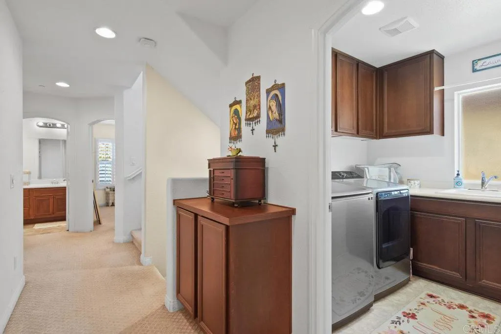https://cdn.realtyfeed.com/cdn/127/306718535/0462d1d8ba0a77275bb7e7235deccd46.webp