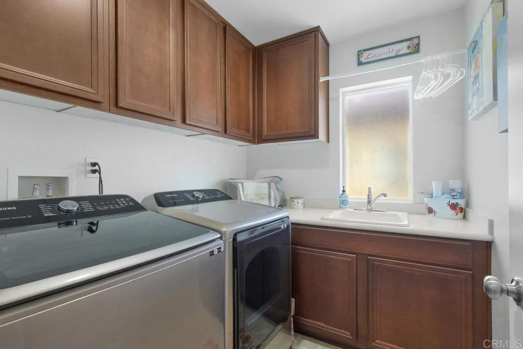 https://cdn.realtyfeed.com/cdn/127/306718535/1f16c435dc6c8cd1302d93da815a6347.webp