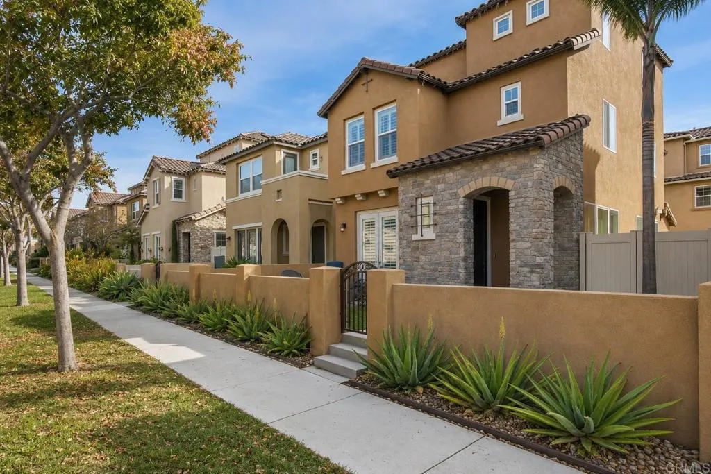 https://cdn.realtyfeed.com/cdn/127/306718535/4fa43f29cfc7e902bfbb13d55259330d.webp