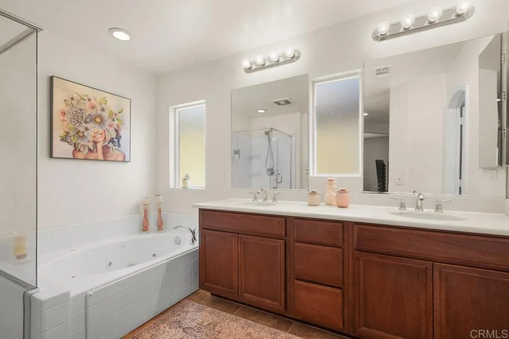 https://cdn.realtyfeed.com/cdn/127/306718535/7c90a1792ce2fa1ae079ffec4eba9cfc.webp