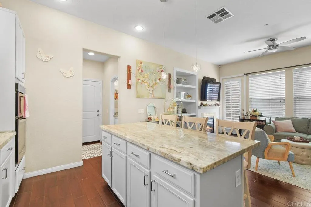 https://cdn.realtyfeed.com/cdn/127/306718535/85edd29cda6c36a2560901bd57c3c81c.webp