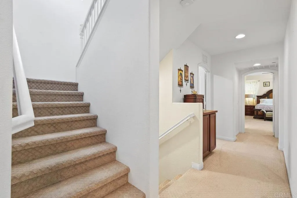 https://cdn.realtyfeed.com/cdn/127/306718535/aad45f33c42bdd484d9f7db86dda3981.webp