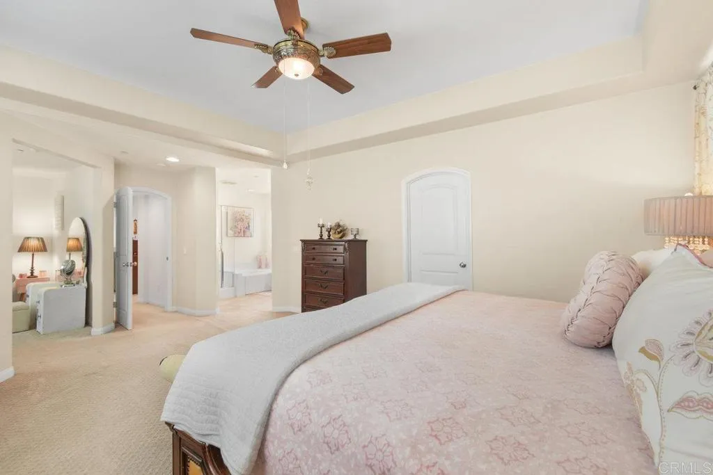 https://cdn.realtyfeed.com/cdn/127/306718535/f39da40b124a441c4ef0f9590598785d.webp