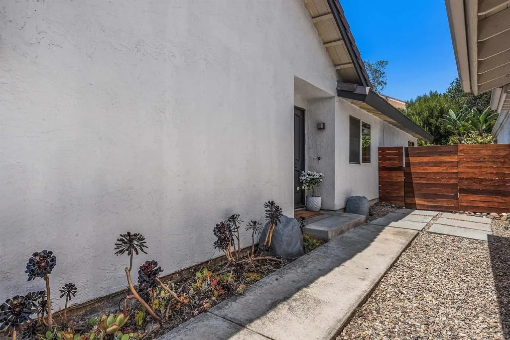 https://cdn.realtyfeed.com/cdn/127/306718555/3a980d1afc52f5e854d9fae6d1ae81ba.webp