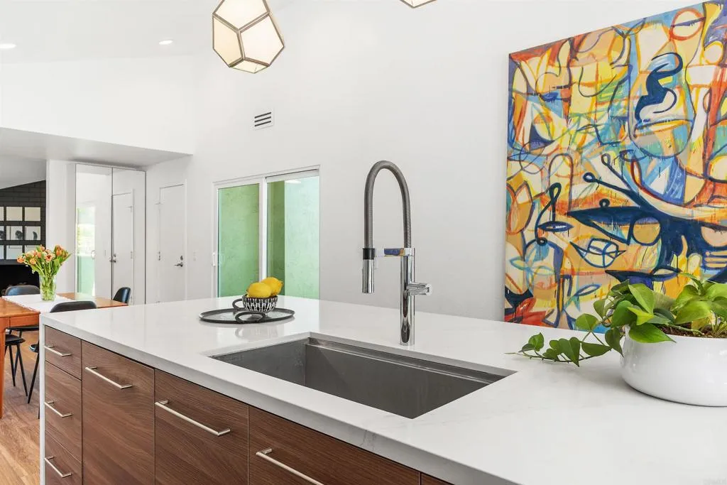 https://cdn.realtyfeed.com/cdn/127/306718555/7223e8ddcaea0b1ad6281ebcb167b511.webp