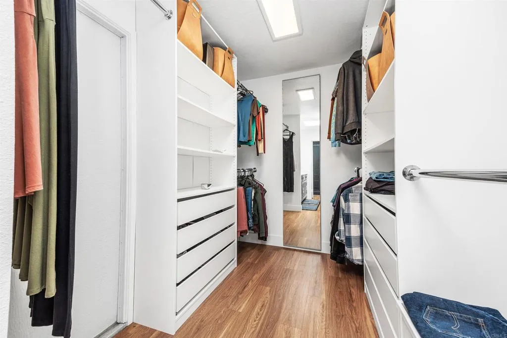 https://cdn.realtyfeed.com/cdn/127/306718555/f6b2f96b06e5fd7c7932ae02dbbf2fa4.webp