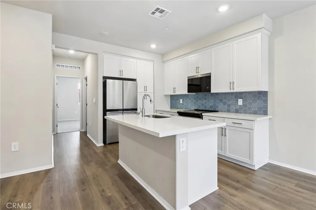 https://cdn.realtyfeed.com/cdn/127/306718564/7b57d7a59ae7aa475d5a393f24fbd760.webp