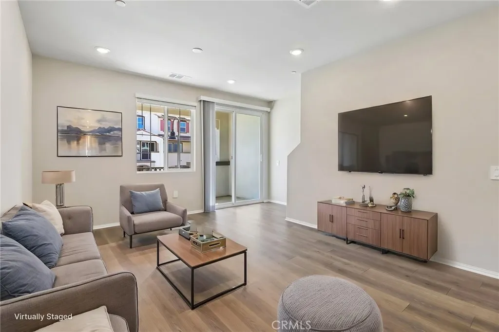https://cdn.realtyfeed.com/cdn/127/306718564/a7e92fef0d78d1e0b1fb13ec0e742d2d.webp