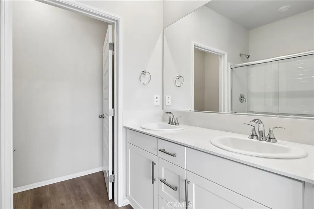 https://cdn.realtyfeed.com/cdn/127/306718564/a8da8a3ec2f956f596e42b0d5174112b.webp