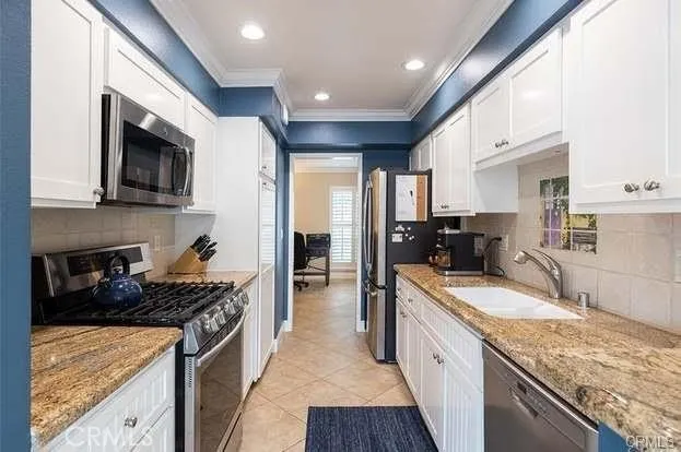 9742 Villa Pacific, Huntington Beach, CA 92646 - Photo 5 of 30, Huntington Beach, CA