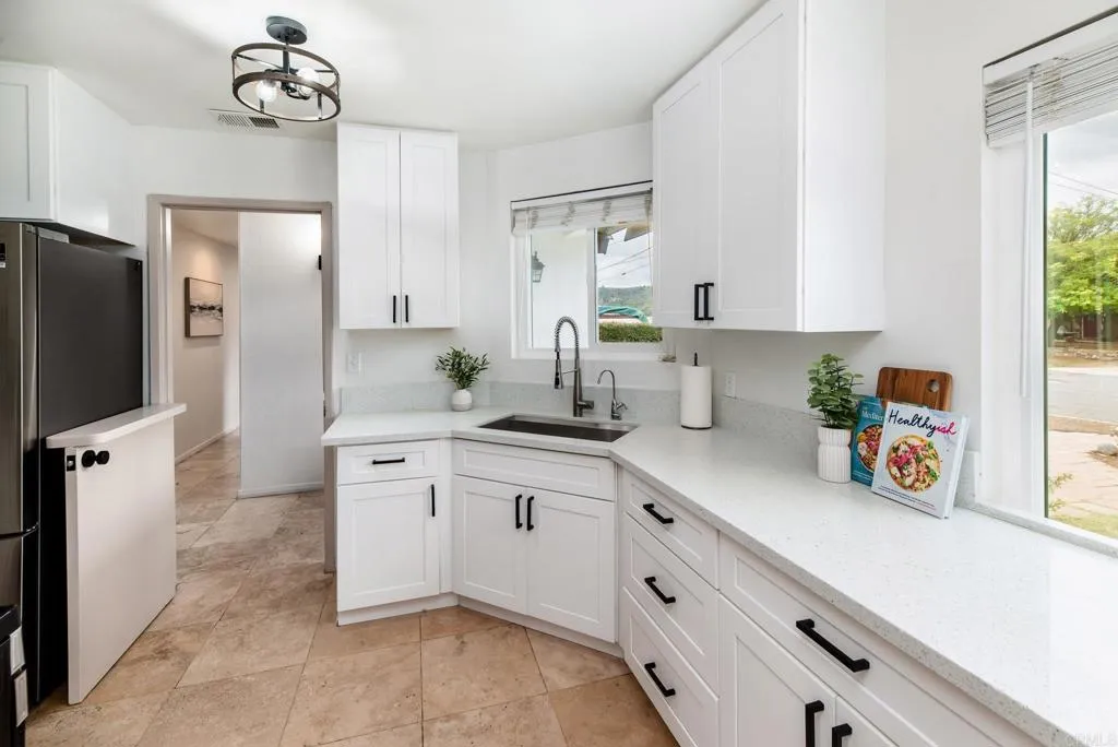 https://cdn.realtyfeed.com/cdn/127/306718606/174b055df55e3850c4a20af5cd108ba4.webp