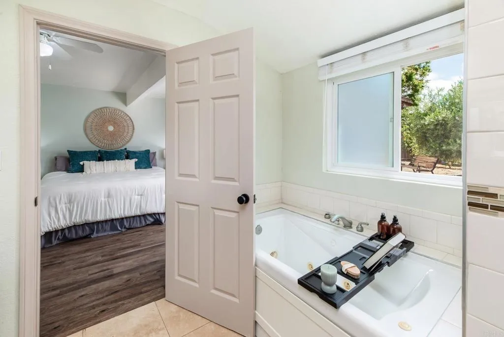 https://cdn.realtyfeed.com/cdn/127/306718606/1ecbf5dbb001c6b315e2a0002e50cf79.webp