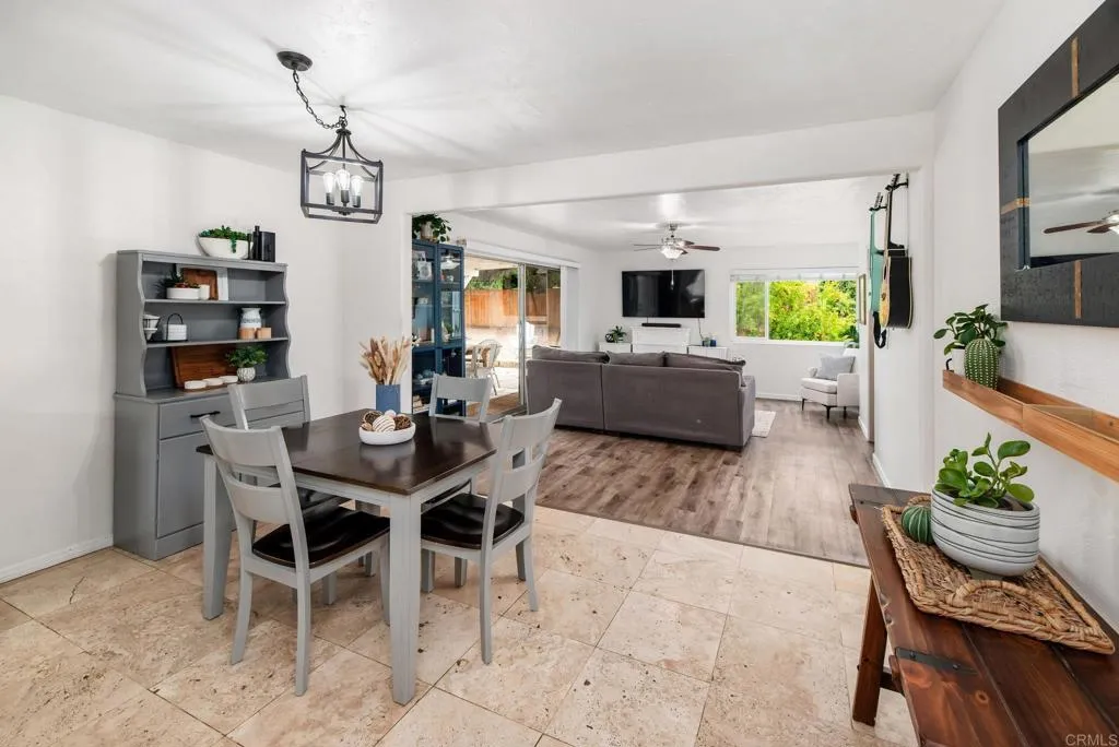 https://cdn.realtyfeed.com/cdn/127/306718606/8c5c61f00669f2b77d1fcf4e927ab0ec.webp