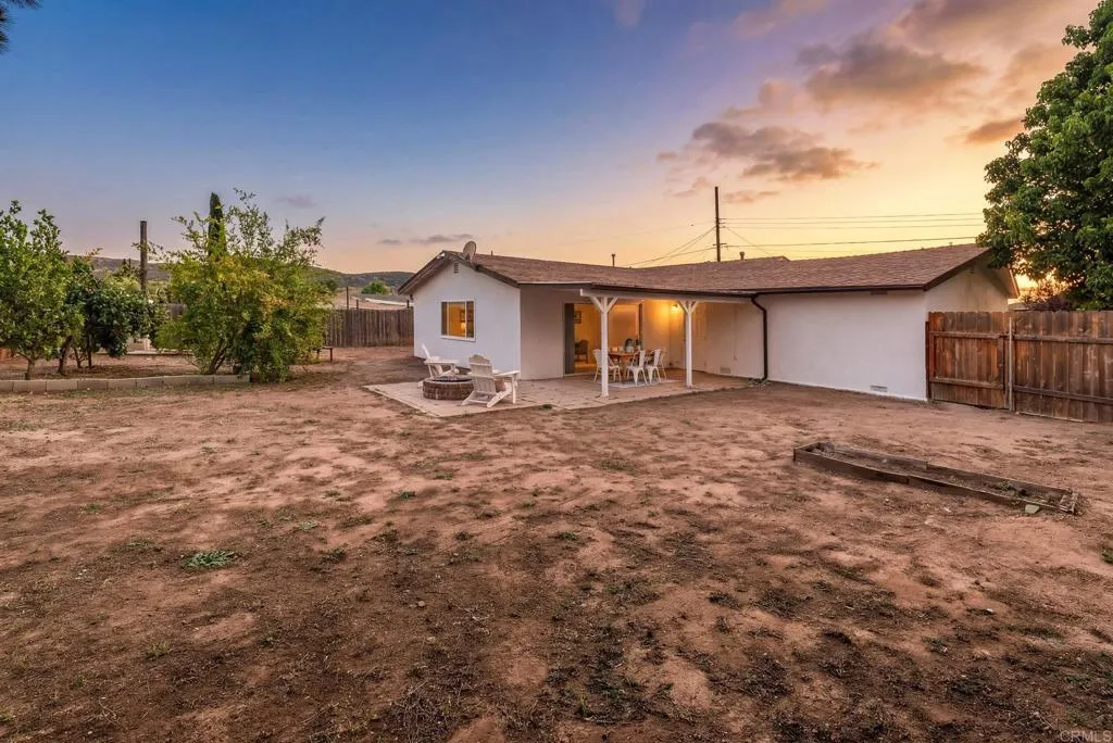 https://cdn.realtyfeed.com/cdn/127/306718606/acbb475293bba5ae007f18da93f3dbad.webp