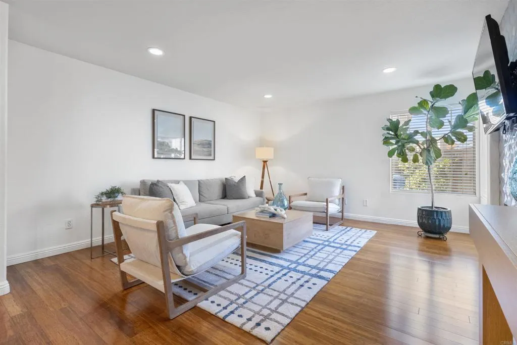 https://cdn.realtyfeed.com/cdn/127/306718609/3e14120cd83fb1979e987b76b5fcc3d3.webp