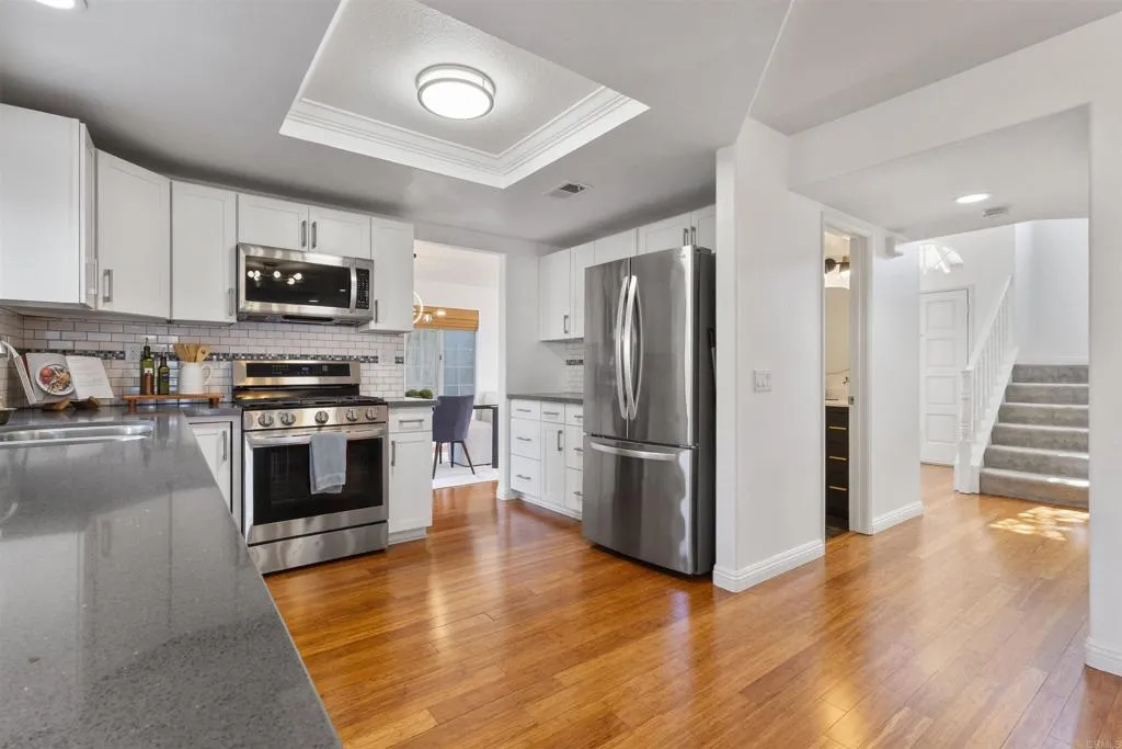 https://cdn.realtyfeed.com/cdn/127/306718609/8d35dfa9555aa9a864809393516d246d.webp