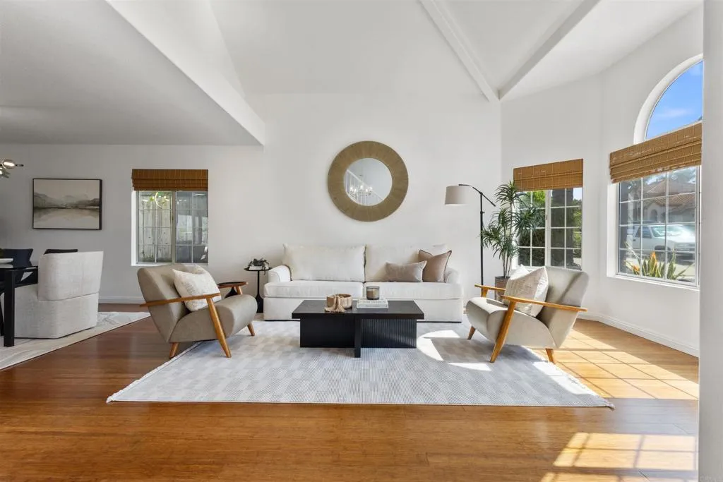 https://cdn.realtyfeed.com/cdn/127/306718609/95d9e1cf8fcb12b2ccf4f8559d9da573.webp