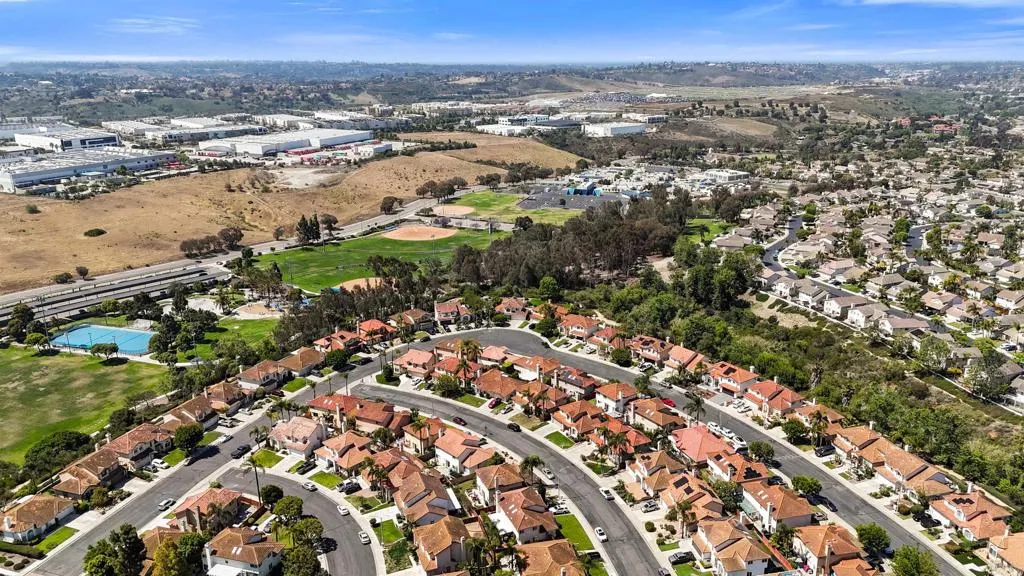 https://cdn.realtyfeed.com/cdn/127/306718609/9c2651f82ea0faaee1c089f6342c6f1b.webp