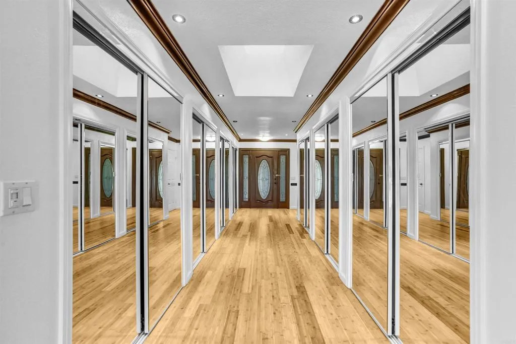 https://cdn.realtyfeed.com/cdn/127/306718640/0ce4df282fb89209d479844abb48c7ae.webp
