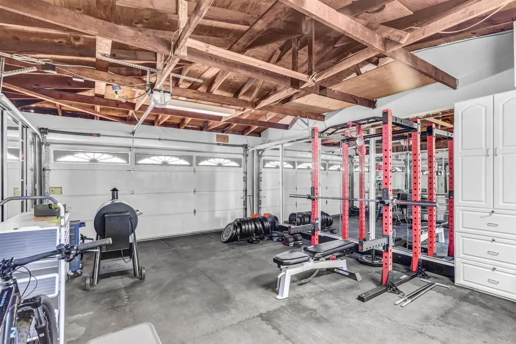 https://cdn.realtyfeed.com/cdn/127/306718640/1cc6ec1ed298b07d654525c168c9f525.webp