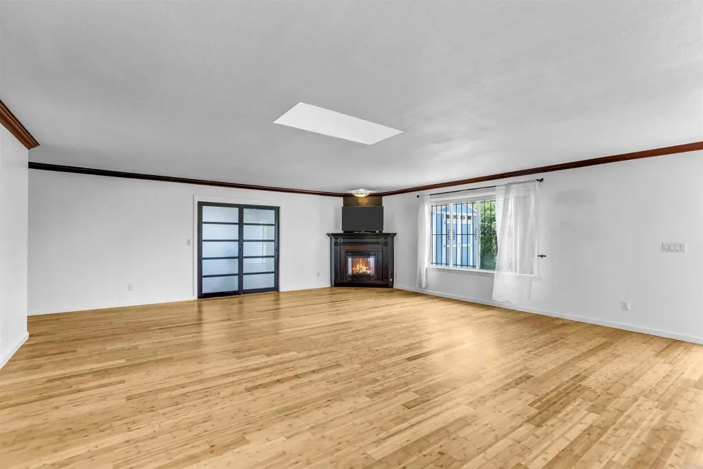 https://cdn.realtyfeed.com/cdn/127/306718640/825e13b33aef5628cb2664ab331feeb1.webp